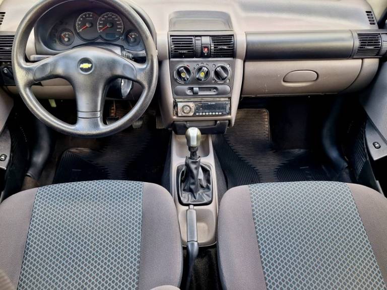 CHEVROLET - CORSA - 2013/2013 - Branca - R$ 30.900,00